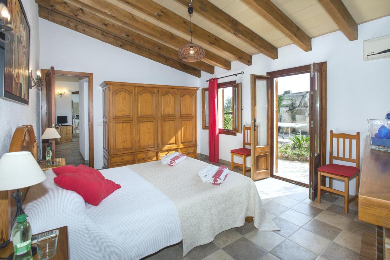 Owl Tarongers - For Couples Puerto Pollensa